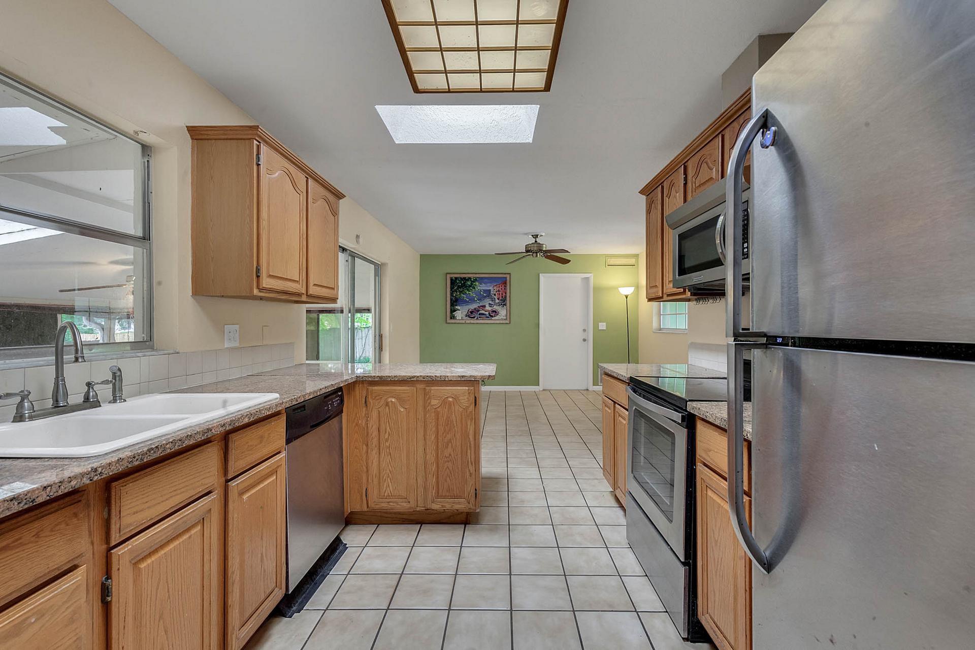 103-Ledbury-Dr--Longwood--FL-32779----15.jpg