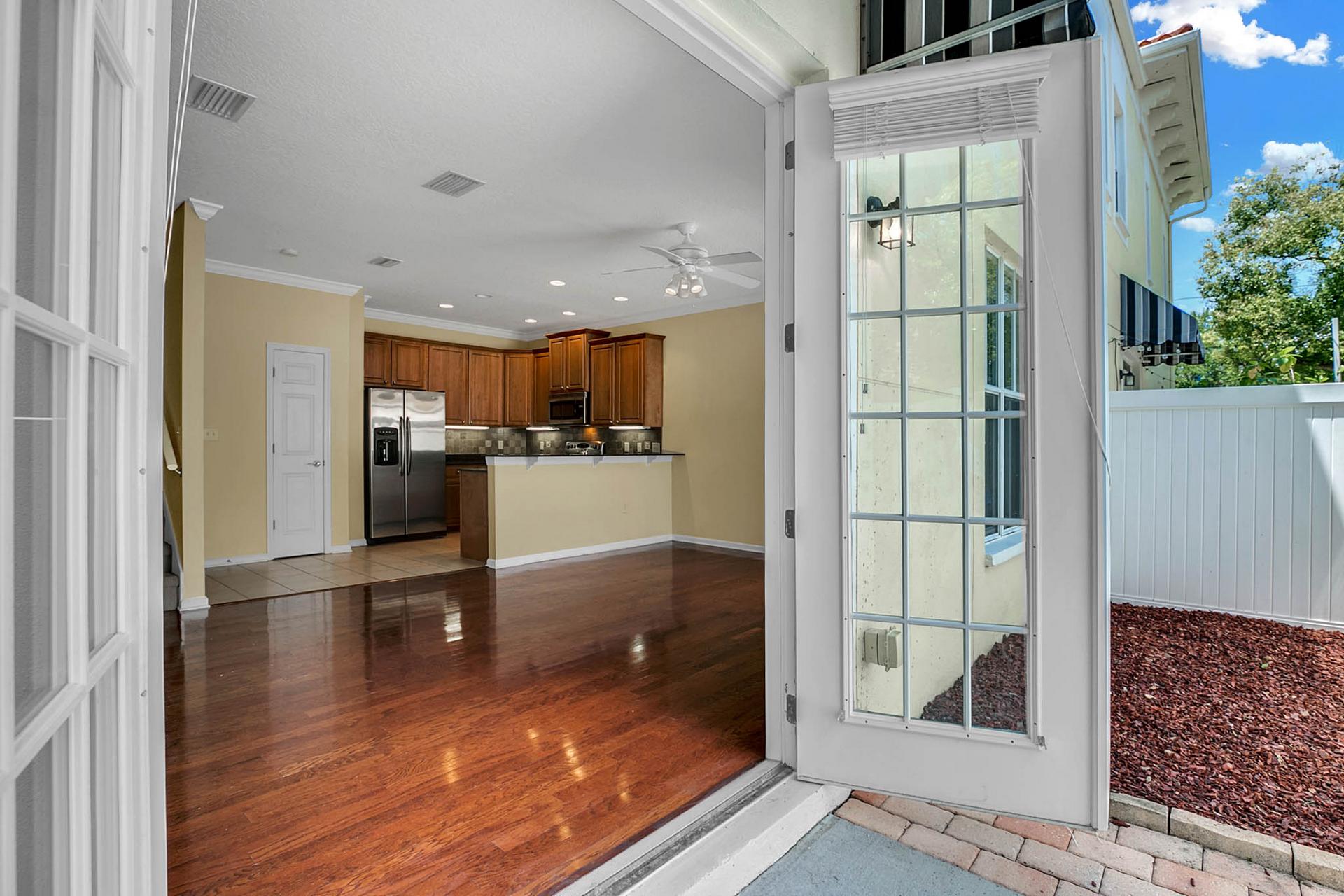 512-S-Orleans-Ave.--2-Tampa--FL-33606--08--French-Doors-2.jpg