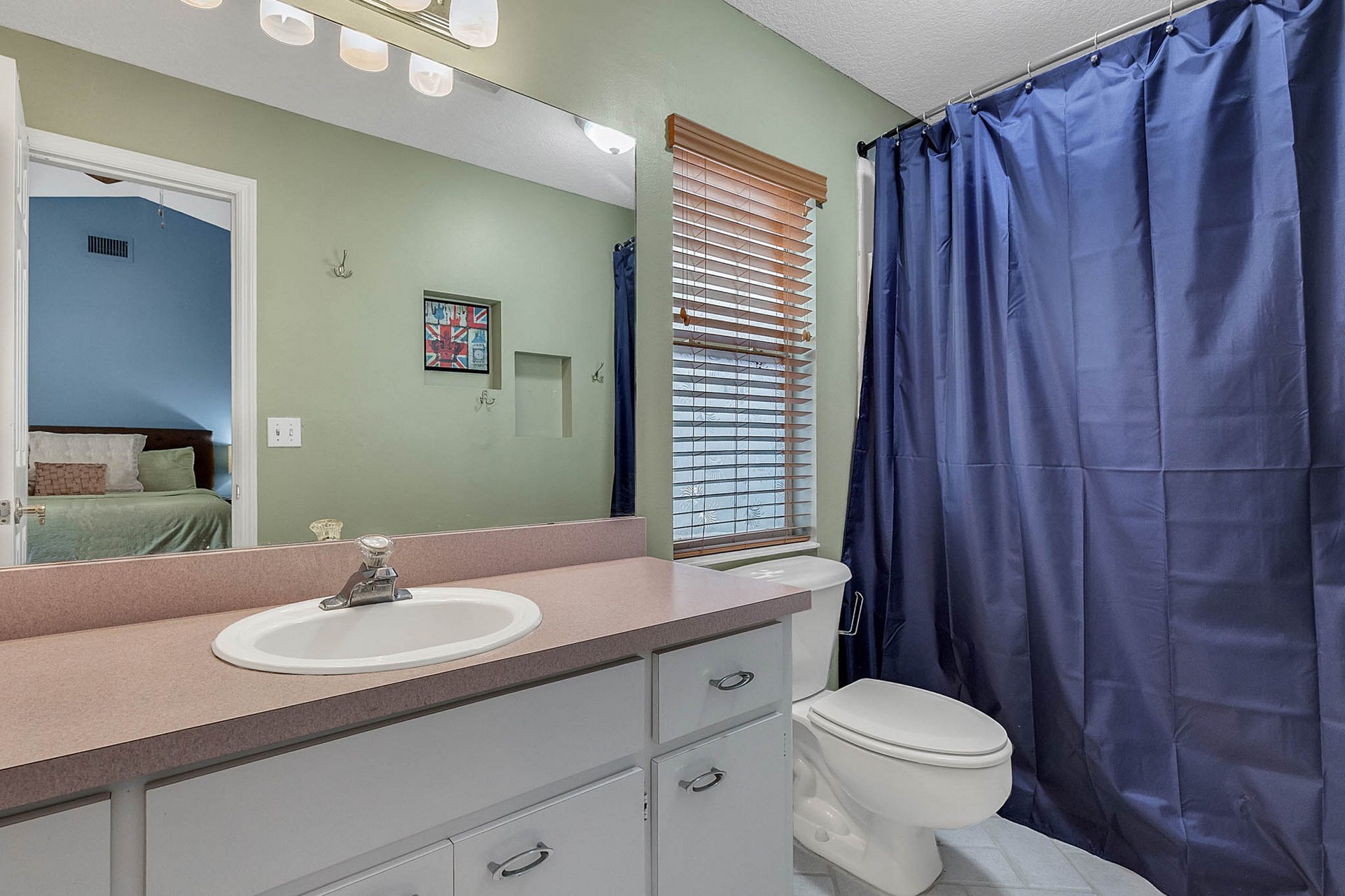 1413-15th-St--Clermont--FL-34711----14---Master-Bathroom.jpg