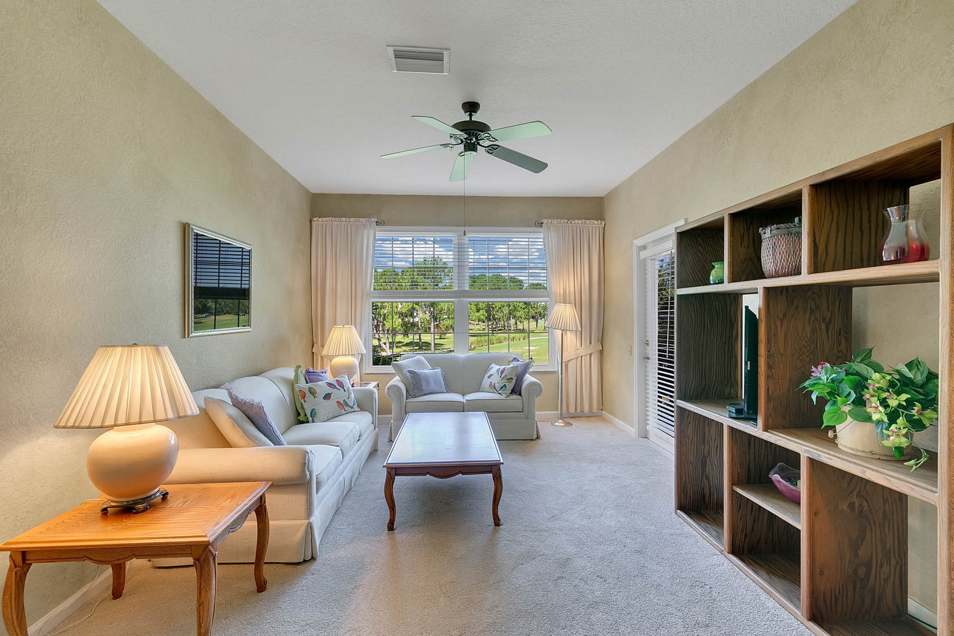 13500-Turtle-Marsh-Loop--823--Orlando--FL-32837---Edit---01---Family-Room.jpg