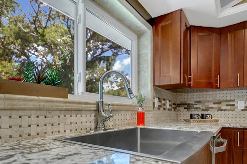 14250-Lark-Ct.-Clearwater--FL-33762--09--Kitchen-2.jpg