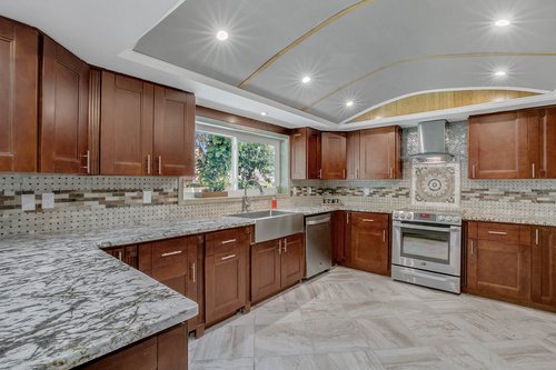 14250-Lark-Ct.-Clearwater--FL-33762--11--Kitchen-3.jpg