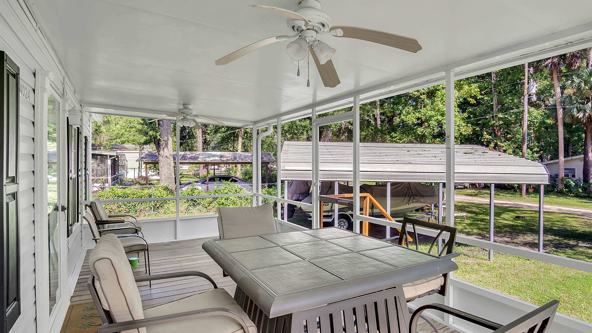 24024-Gobbler-Rd--Astor--FL-32102----03---Front-Porch.jpg