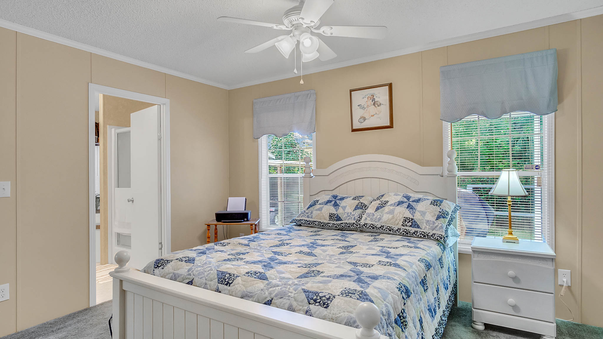 24024-Gobbler-Rd--Astor--FL-32102----11---Master-Bedroom.jpg