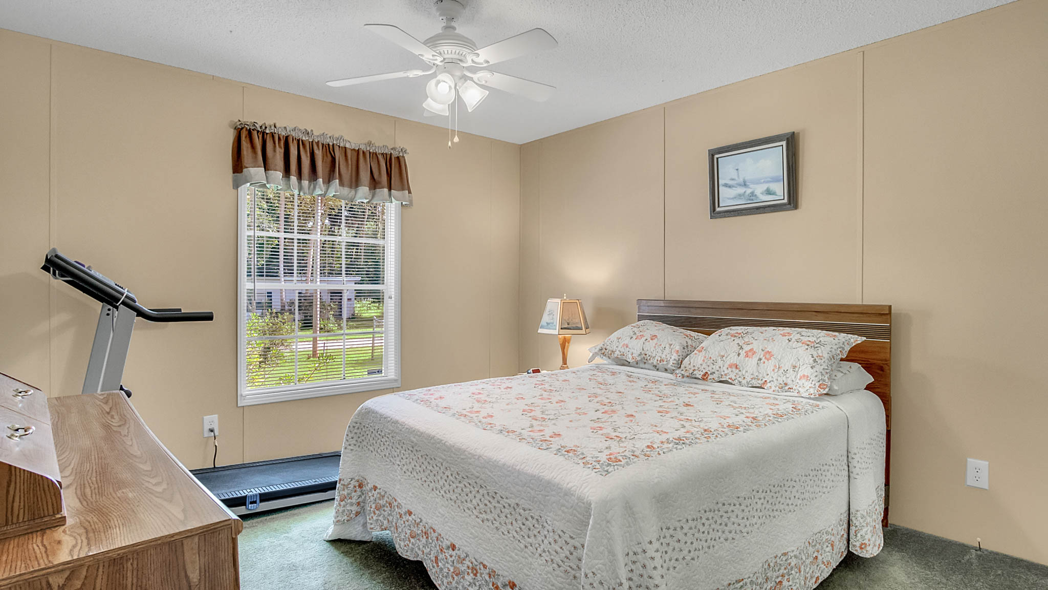 24024-Gobbler-Rd--Astor--FL-32102----15---Bedroom.jpg