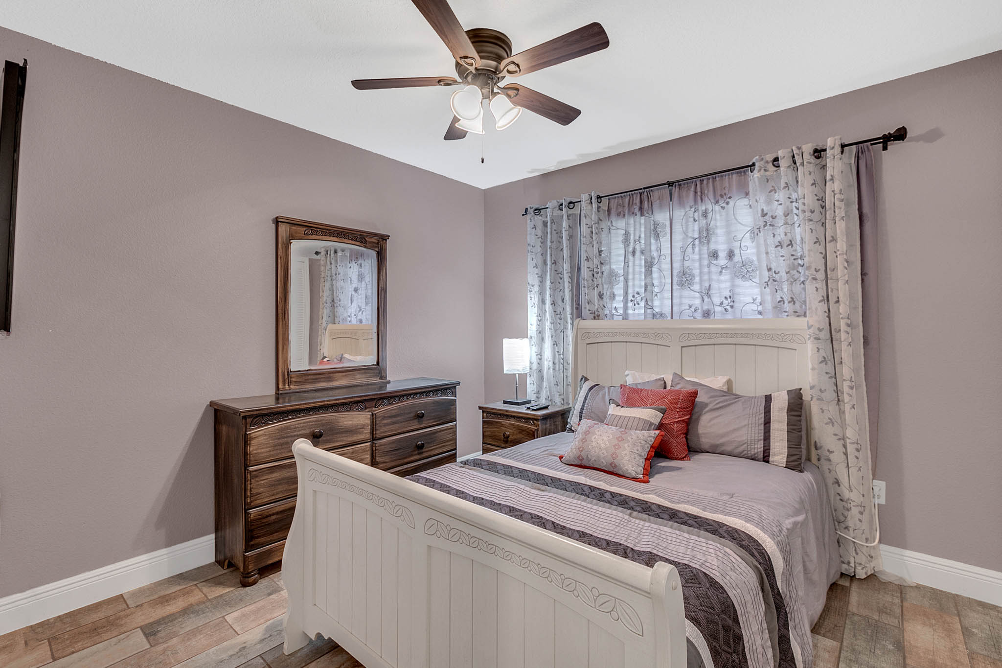 2439-Lake-Jackson-Cir--Apopka--FL-32703---13----Edit.jpg