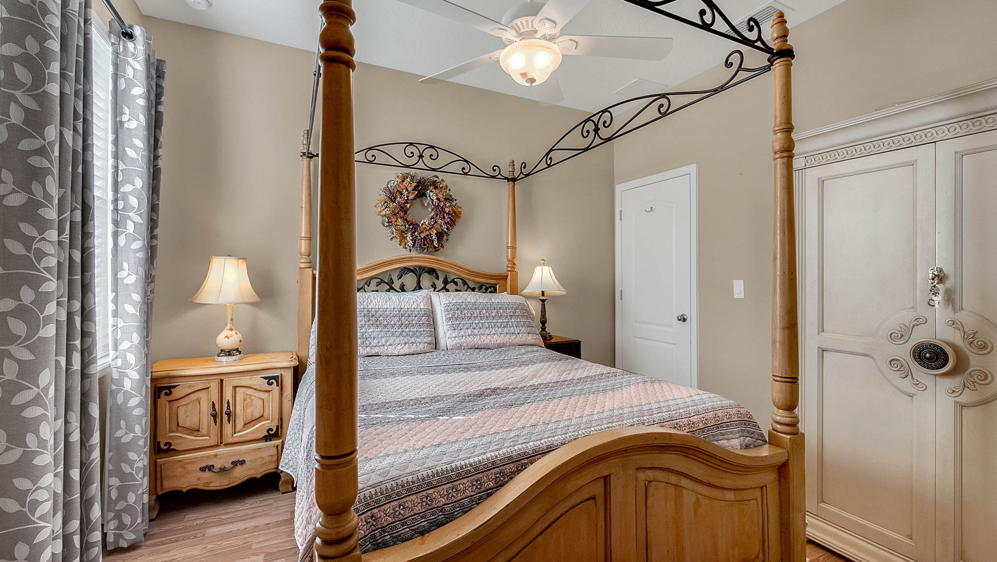 105-W-Cherry-Pl--DeLand--FL-32724----17---Bedroom.jpg