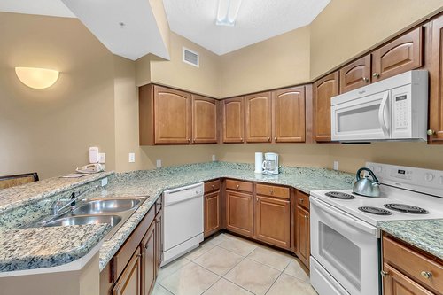 8774-Worldquest-Blvd-APT-7102--Orlando--FL-32821----05---Kitchen.jpg