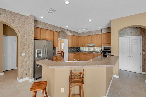 8245-Lake-Serene-Dr--Orlando--FL-32836---15---Kitchen.jpg