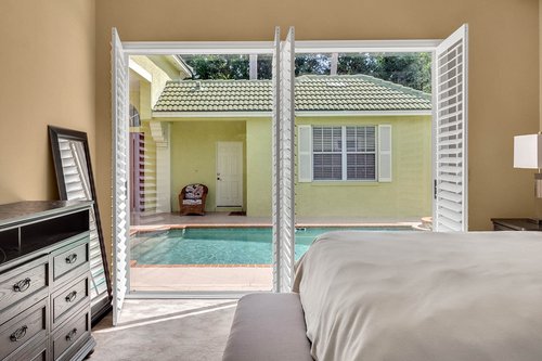 8245-Lake-Serene-Dr--Orlando--FL-32836---20---Master-Bedroom.jpg