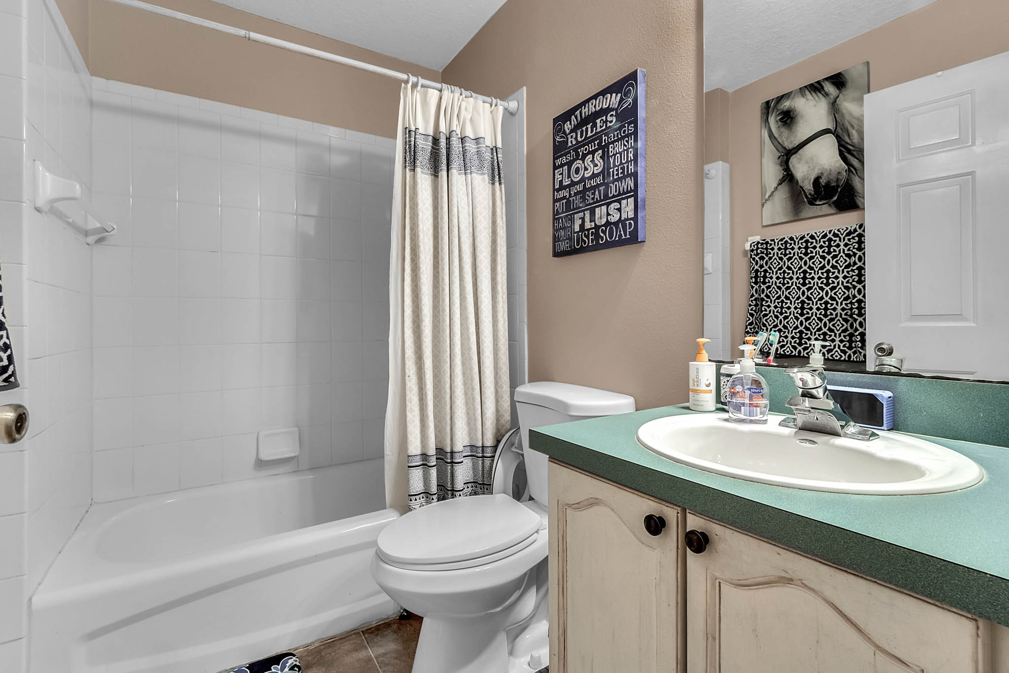 3605-Meadow-Green-Dr--Tavares--FL-32778----15---Bathroom.jpg