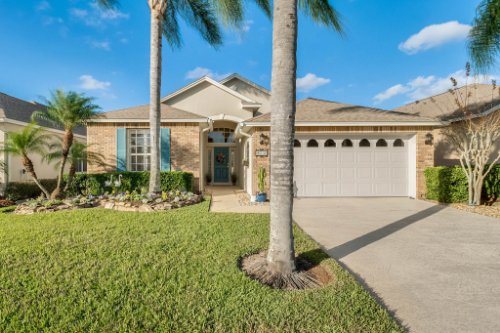 8015-St-James-Way--Mt-Dora--FL-32757----01---Front.jpg