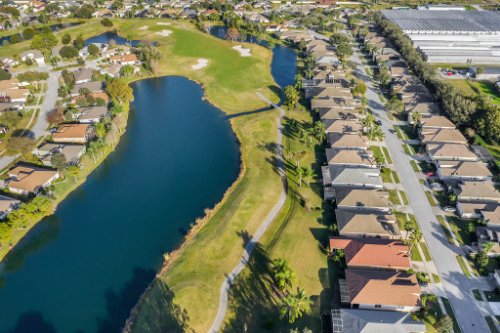 8015-St-James-Way--Mt-Dora--FL-32757----21---Aerial.jpg