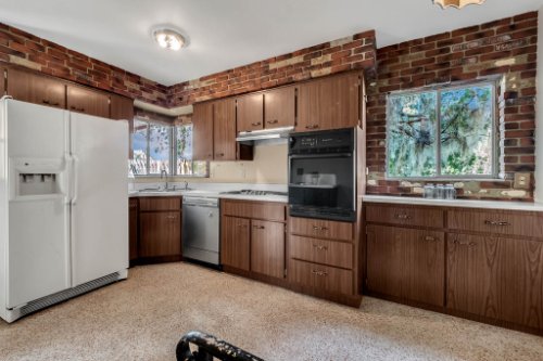 5347-W-Lake-Butler-Rd--Windermere--FL-34786----09---Kitchen.jpg