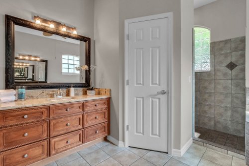 6114-Indian-Meadow-St--Orlando--FL-32819----26---Master-Bathroom.jpg