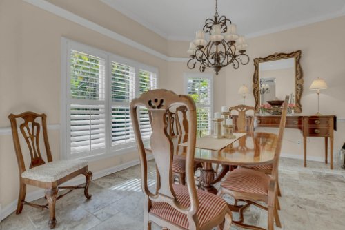 2706-Chambray-Ln.-Tampa--FL-33611--09--Dining-Room-1---1.jpg