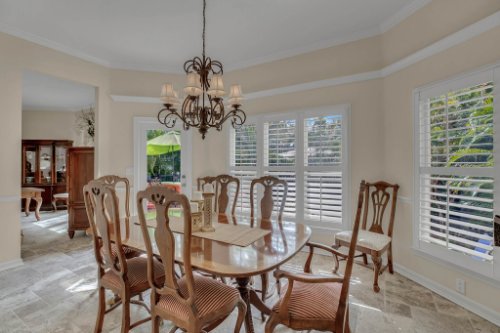 2706-Chambray-Ln.-Tampa--FL-33611--10--Dining-Room-1---2.jpg
