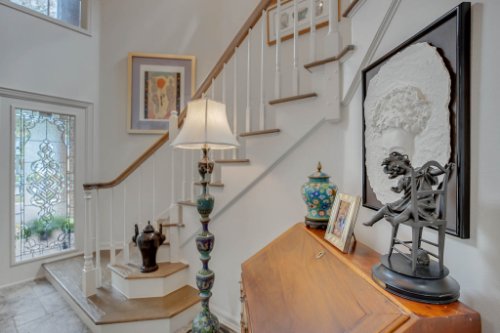 2706-Chambray-Ln.-Tampa--FL-33611--20--Foyer-1---3.jpg