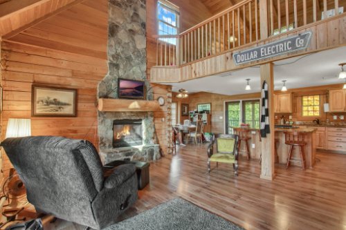 38726-Sulen-Rd--Lady-Lake--FL-32159----08---Family-Room.jpg