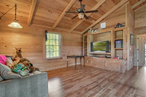 38726-Sulen-Rd--Lady-Lake--FL-32159----15---Loft.jpg