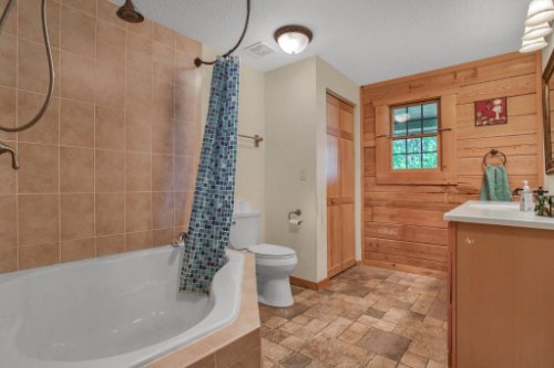 38726-Sulen-Rd--Lady-Lake--FL-32159----20---Master-Bathroom.jpg