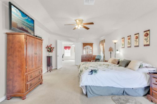 2719-Amanda-Kay-Way--Kissimmee--FL-34744----26---Master-Bedroom.jpg