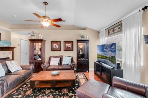 2251-Jessica-Ln--Kissimmee--FL-34744----05---Family-Room.jpg