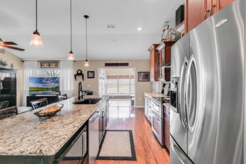 2251-Jessica-Ln--Kissimmee--FL-34744----10---Kitchen.jpg