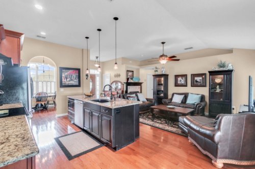 2251-Jessica-Ln--Kissimmee--FL-34744----14---Kitchen.jpg
