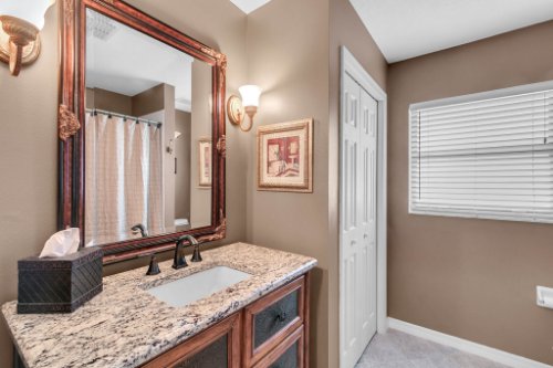 2251-Jessica-Ln--Kissimmee--FL-34744----24---Bathroom.jpg