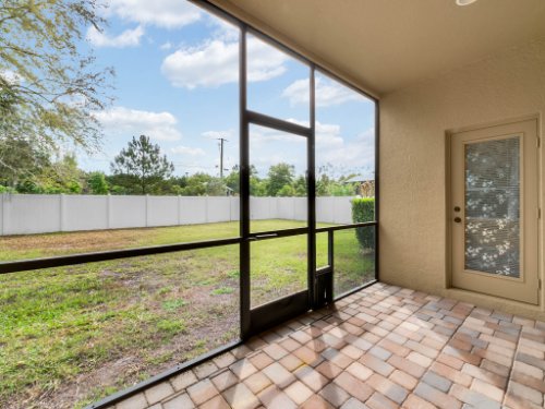 5549-Oakworth-Pl--Sanford--FL-32773----35---Lanai.jpg