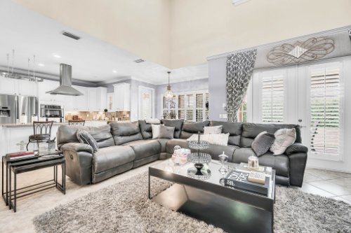 1241-Bella-Vista-Cir--Longwood--FL-32779----12---Family-Room.jpg