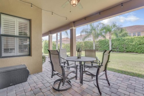1241-Bella-Vista-Cir--Longwood--FL-32779----34---Lanai.jpg