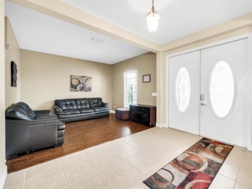 23539-Companero-Dr--Sorrento--FL-32776----05---Foyer.jpg