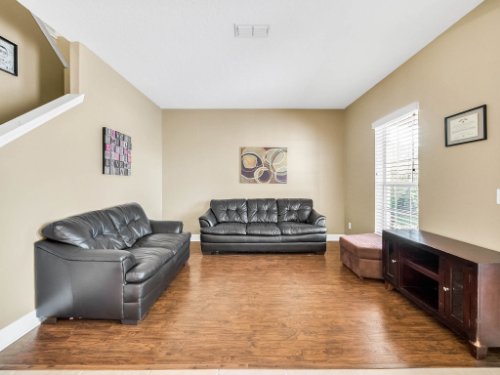 23539-Companero-Dr--Sorrento--FL-32776----07---Living.jpg