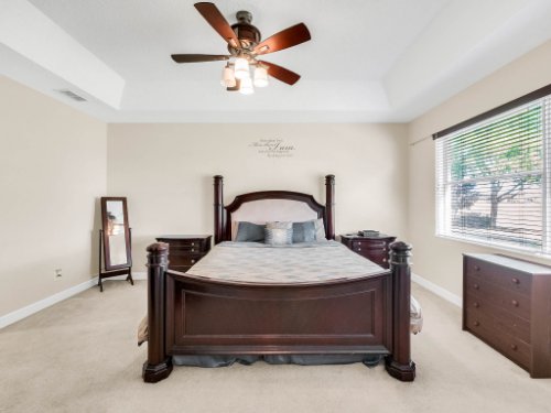 23539-Companero-Dr--Sorrento--FL-32776----20---Master-Bedroom.jpg