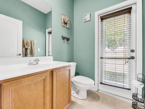 23539-Companero-Dr--Sorrento--FL-32776----29---Bathroom.jpg