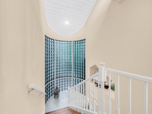 1445-Shadwell-Cir--Lake-Mary--FL-32746----21---Stairwell.jpg