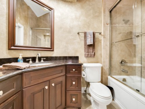 1445-Shadwell-Cir--Lake-Mary--FL-32746----30---Bathroom.jpg