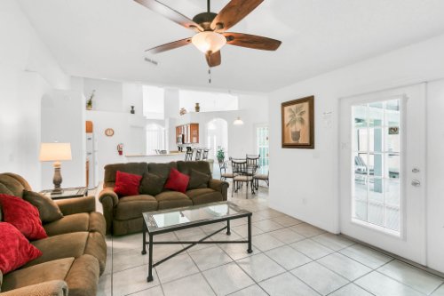15931-Heron-Hill-St--Clermont--FL-34714----16---Family-Room.jpg
