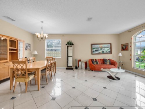 1310-Royal-St-George-Dr--Orlando--FL-32828----10---Living.jpg