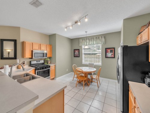1310-Royal-St-George-Dr--Orlando--FL-32828----11---Kitchen.jpg
