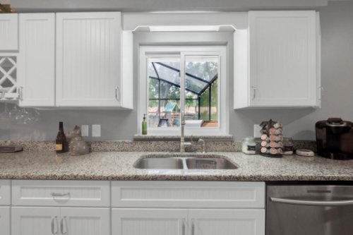 351-Howard-Blvd--Longwood--FL-32750----08---Kitchen.jpg