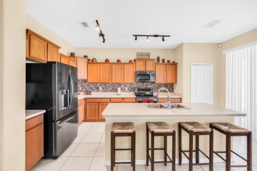 7230-cedarcrest-blvd--lakeland--fl-33810----14---kitchen.jpg