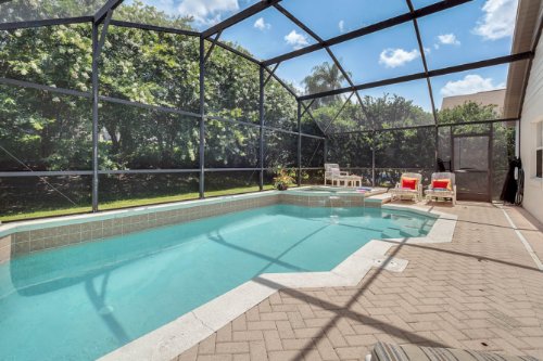 8062-indian-creek-boulevard--kissimmee--fl-34747----03---copy.jpg