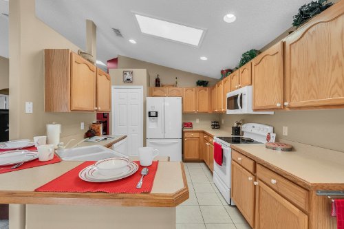 8062-indian-creek-boulevard--kissimmee--fl-34747----27.jpg