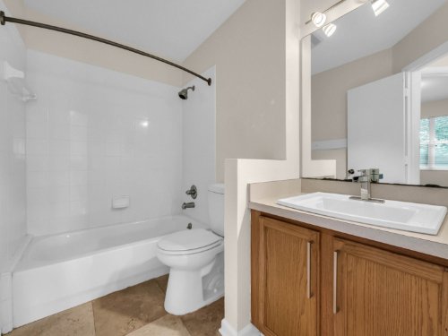 4020-montara-court--orlando--fl-32817----05.jpg