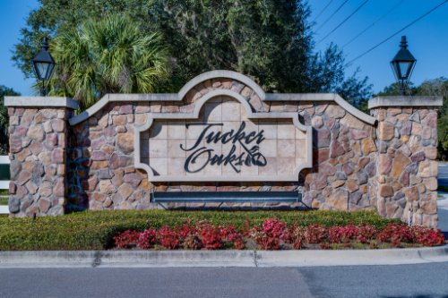 tucker-oaks--1-.jpg