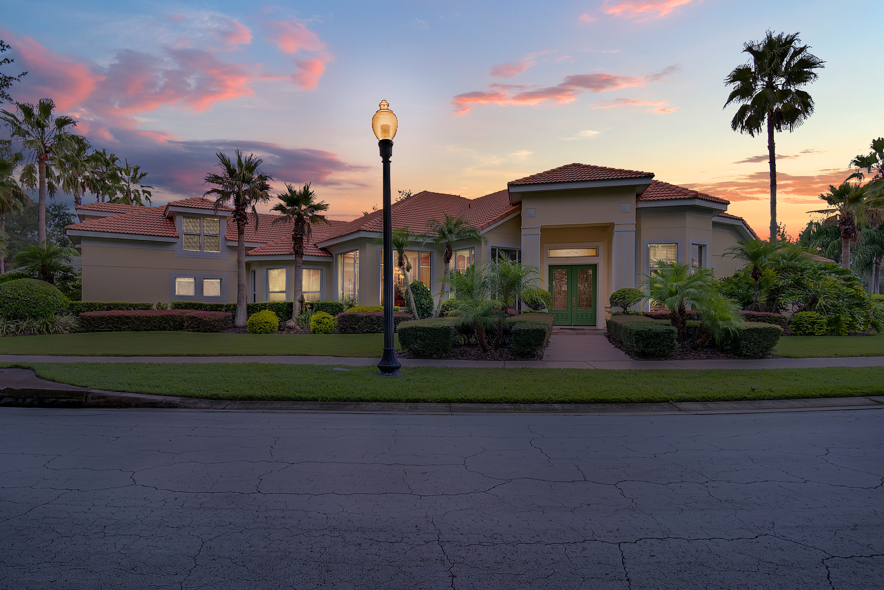 13278-290-saddleworth-place--lake-mary--fl-32746----01-e3c78621-twilight.jpg