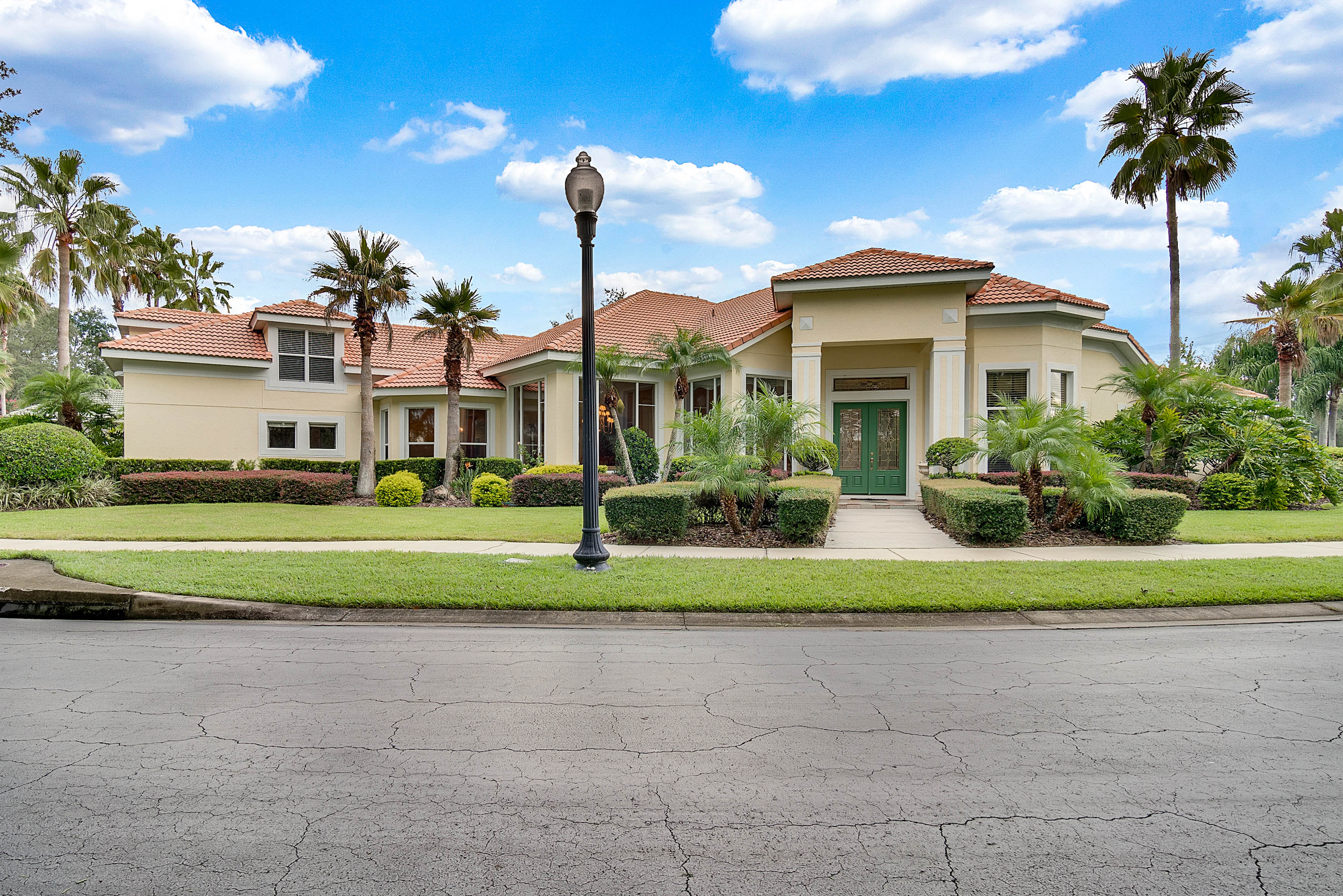 290-saddleworth-place--lake-mary--fl-32746----01.jpg